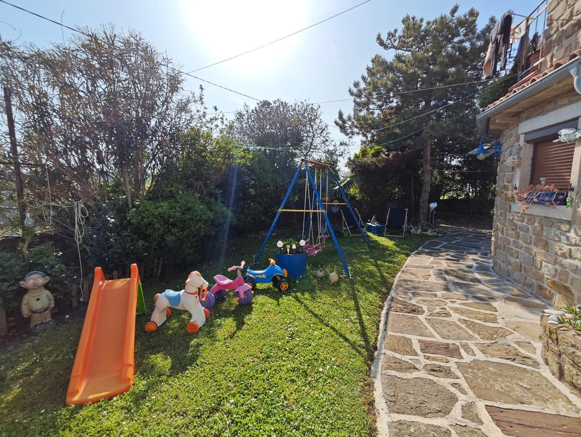 Cozy Istrian House ξενώνας Izola Εξωτερικό φωτογραφία