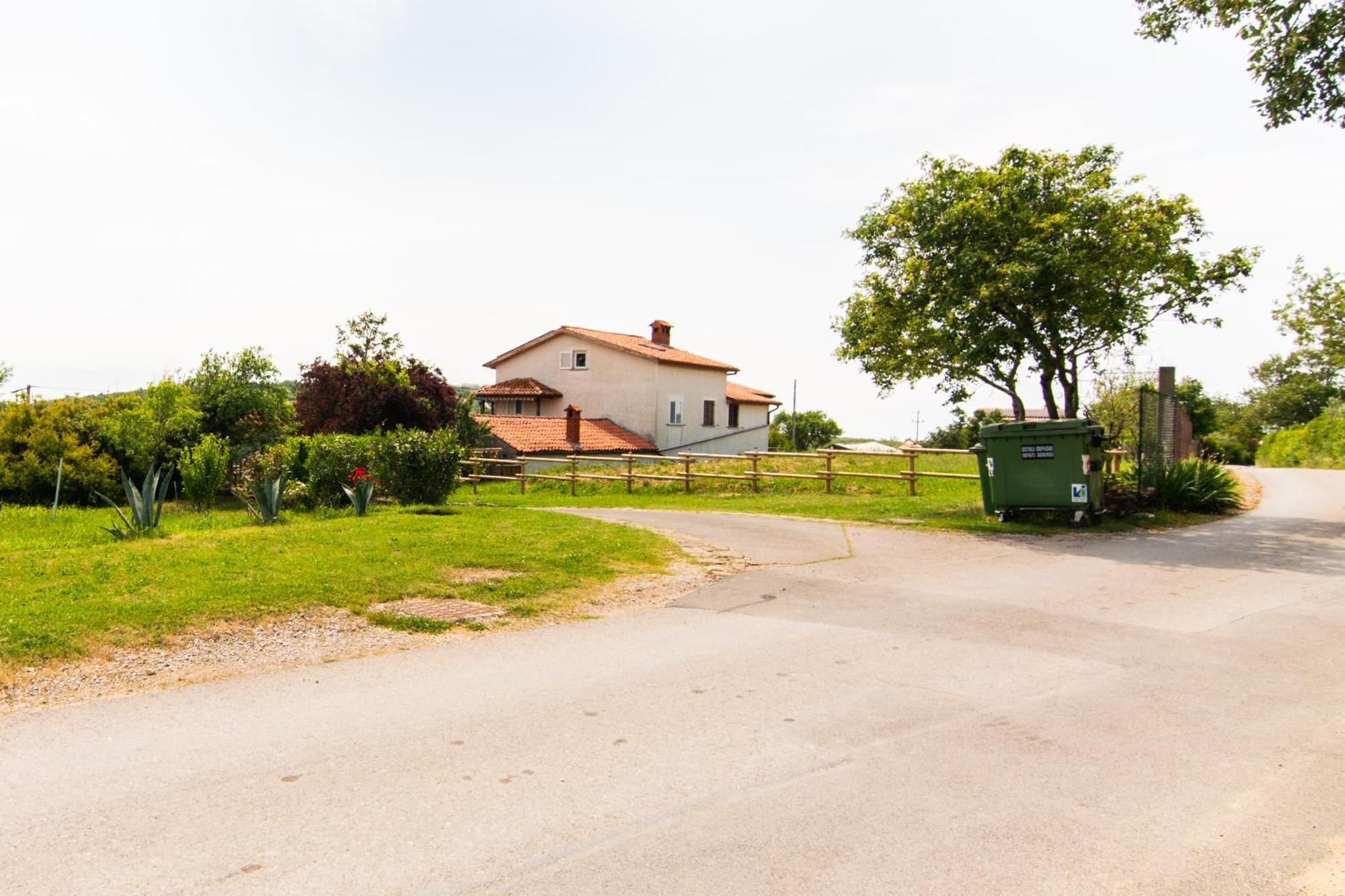 Cozy Istrian House ξενώνας Izola Εξωτερικό φωτογραφία